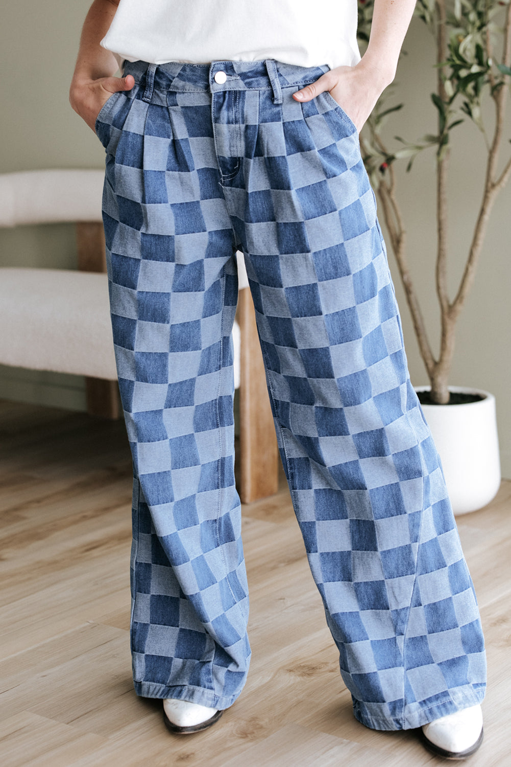 Women’s Heritage Checkered Wide-Leg Jeans