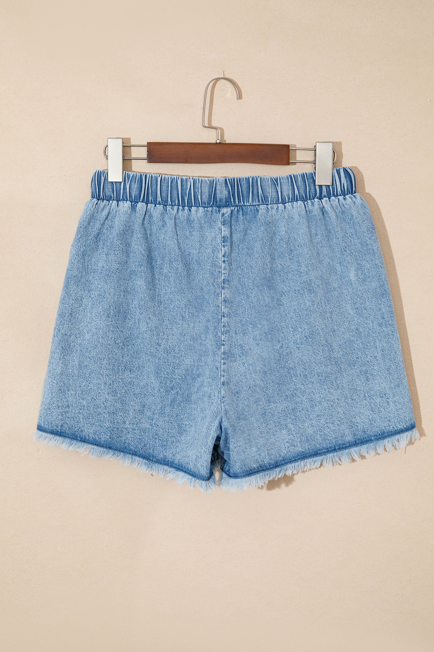 Women’s Backroad Frayed Denim Shorts