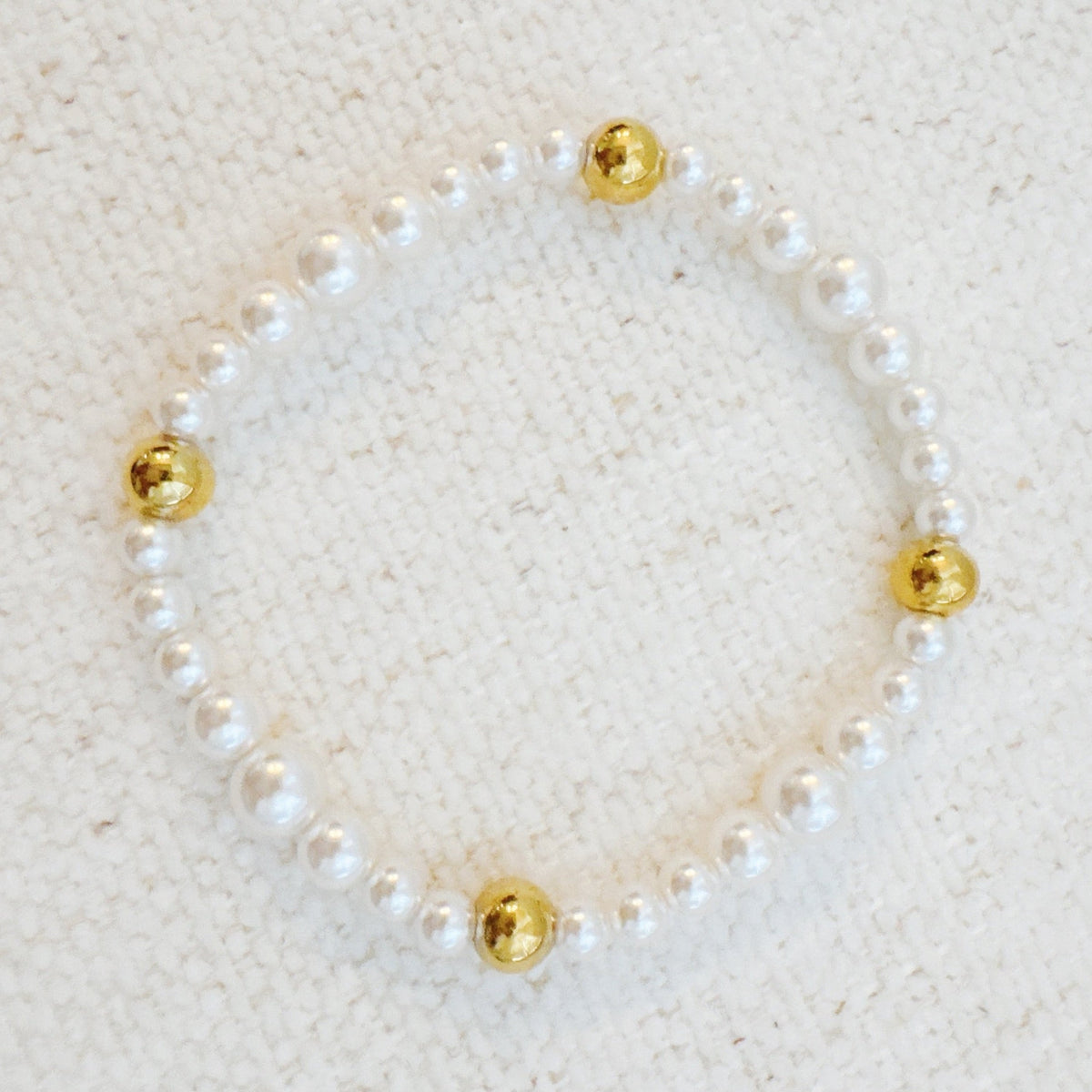 Pearl & Gold Stretch Bracelet
